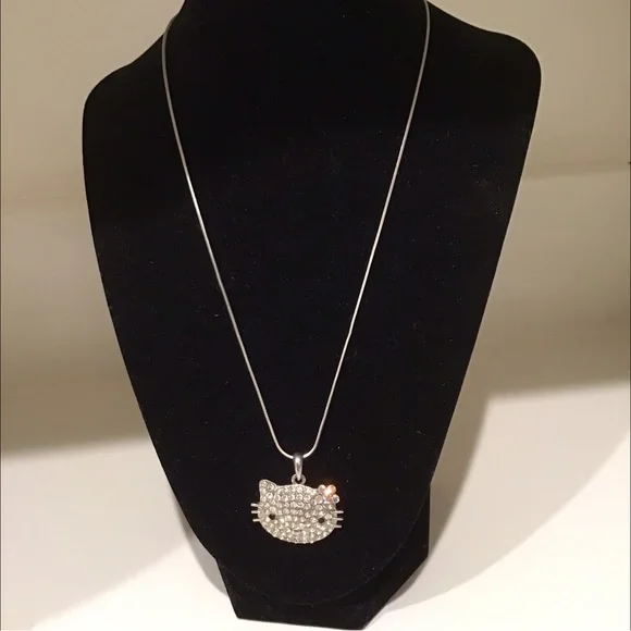 🔴HELLO KITTY CRYSTAL SILVER NECKLACE🔴🔴 - Picture 5 of 9